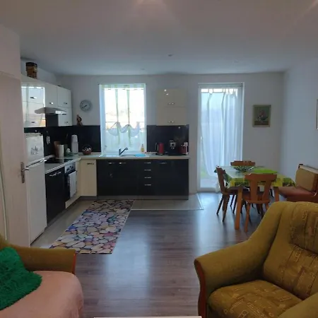 Warm & Homely House 20 Km From Bratislava Dom wakacyjny Senec