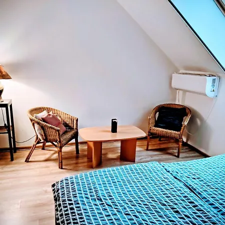 Warm & Homely House 20 Km From Bratislava Feriehus *